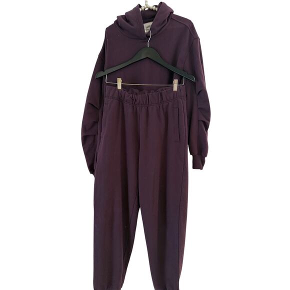 Aerie stunning plum purple Jet Setter Hoodie Sz S (out of stock set) - Picture 9 of 16